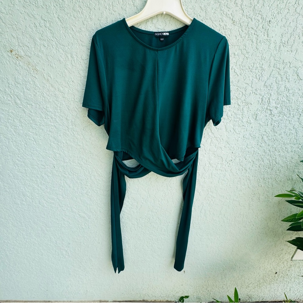 Fashion Nova 2X criss cross tie green plus size crop top summer shirt spring